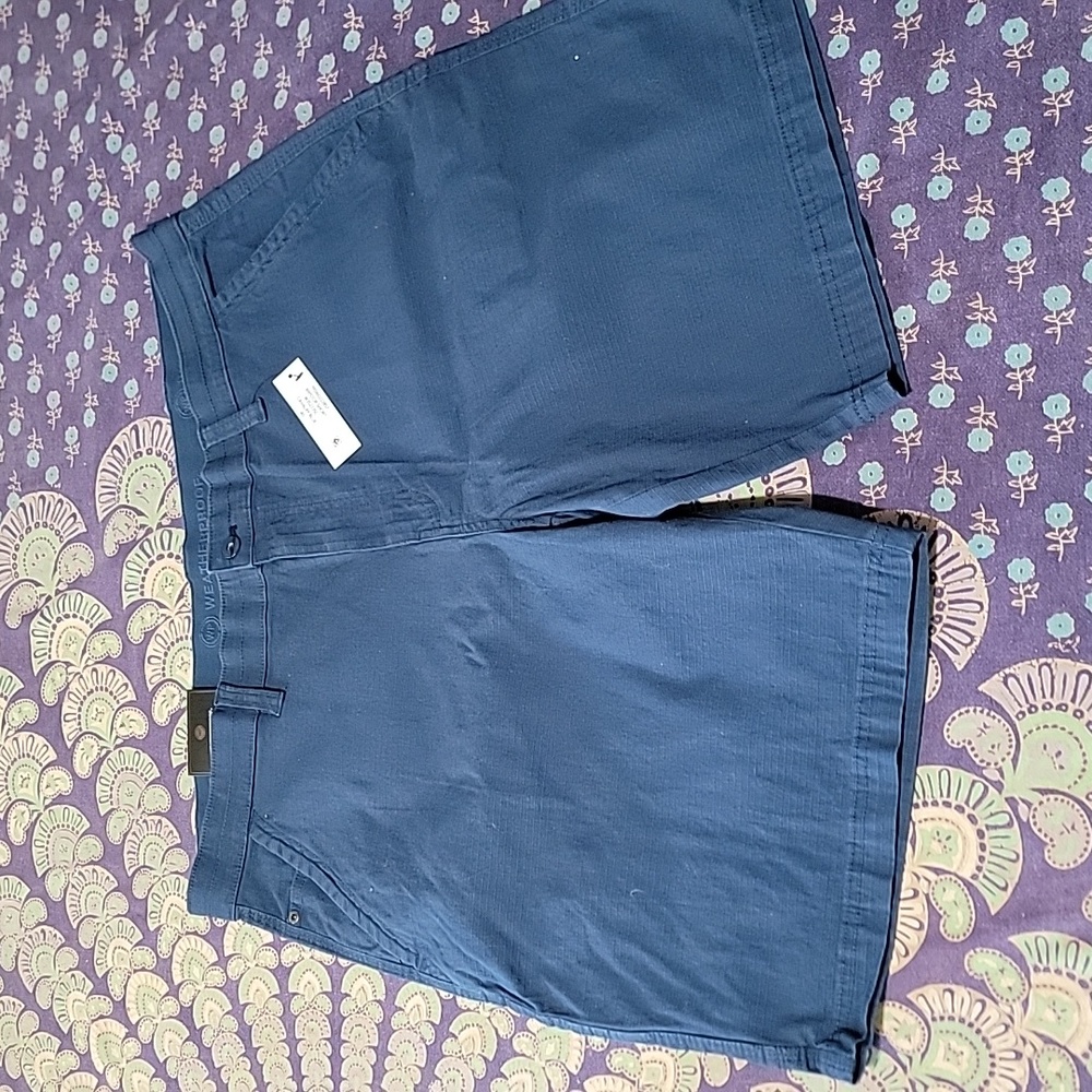 NWT Weatherproof Shorts